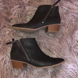 Circus by Sam Edelman Women’s Hazel Zip Ankle Boot